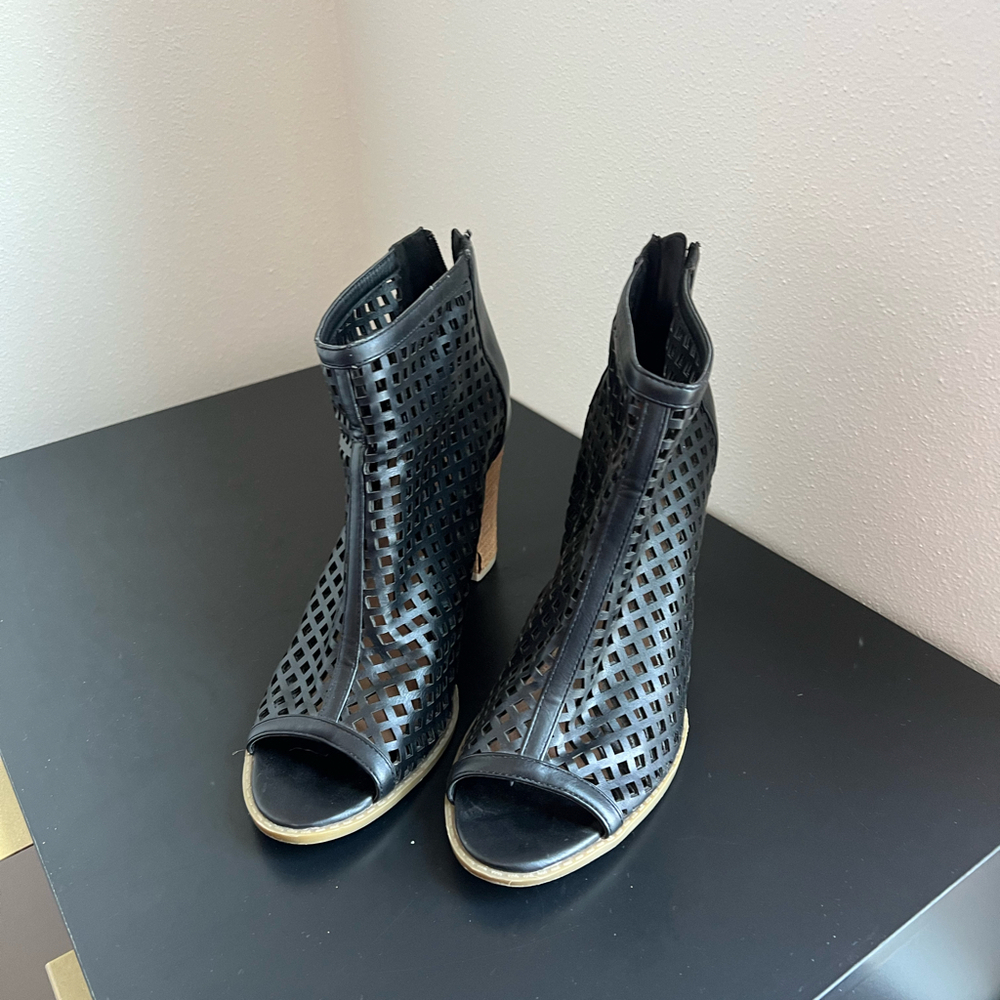 REPORT black open toe booties